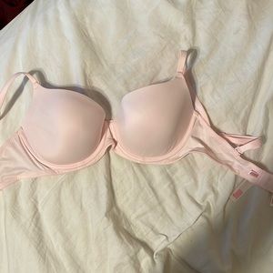 Victoria’s Secret PINK Light Pink Satin-Feel Wear Everywhere Bra
